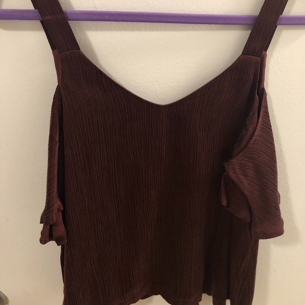 Maroon Off the shoulder tank